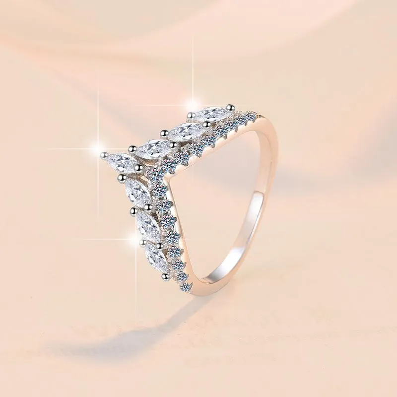 73. 925 Sterling Silver Full Star Crown Ring Synthetic Moissanite Ring