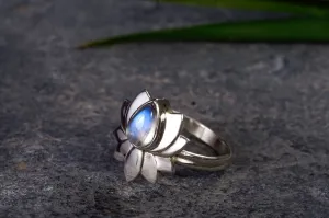 Ring ~ BLUE LOTUS